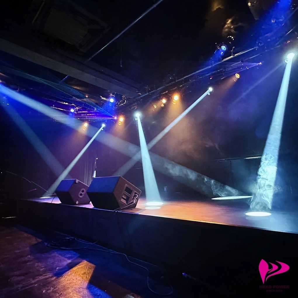 さまざまな業種の店舗デザインに対応3